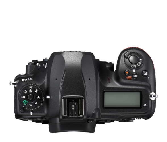 D780
